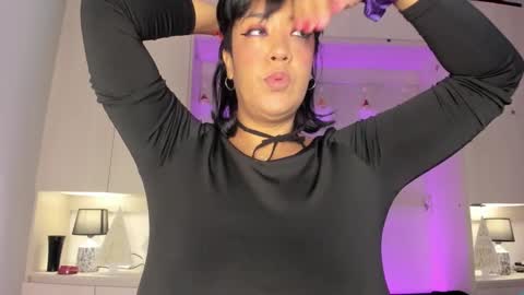 V I C K Y online show from 11-28-25, 11:57