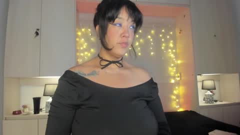 Snapshot of vicky_ruiz chatting on 02-02-26, 12:04 V I C K Y online show from 02-02-26, 12:04