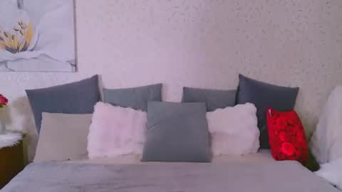 Snapshot of vicky_venus chatting on 04-24-26, 12:57 VickyVenus online show from 04-24-26, 12:57