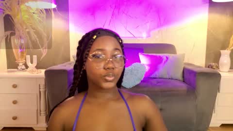 Snapshot of vicky_walles chatting on 10-18-25, 03:31 Vicky Walles online show from 10-18-25, 03:31
