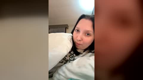 Vicky Parker online show from 08-03-26, 04:55