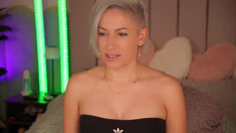 vickysecret96 online show from 11-09-25, 06:17