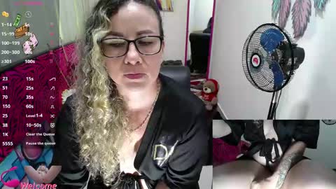 Valentina online show from 04-19-26, 06:32