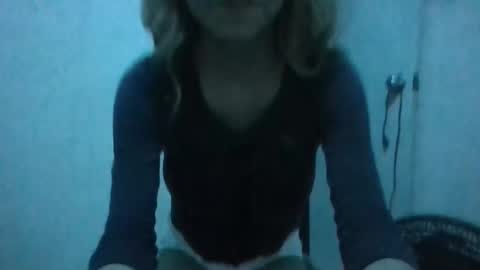 Snapshot of vickytranny chatting on 03-12-26, 10:27 vickytranny online show from 03-12-26, 10:27