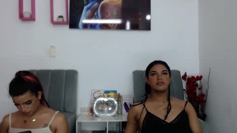 vickyxdany online show from 02-26-25, 09:48