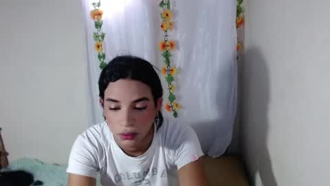 Snapshot of vickyxdany chatting on 04-29-26, 09:10 vickyxdany online show from 04-29-26, 09:10