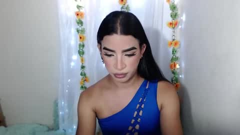 Snapshot of vickyxdany chatting on 05-14-26, 08:04 vickyxdany online show from 05-14-26, 08:04