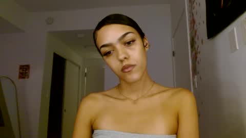 Goddess Victory  online show from 11-25-25, 02:22