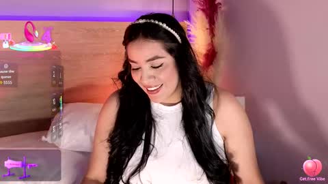 Victoria Serna  online show from 09-10-25, 11:38