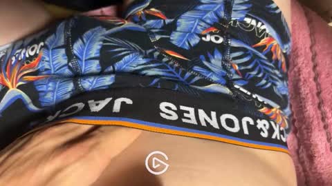 victoire84665212 online show from 10-27-25, 01:59