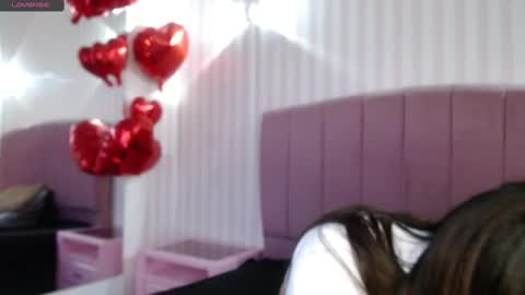 Victoria  online show from 02-20-25, 04:18