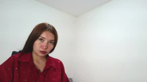 Victoria  online show from 04-05-26, 08:11