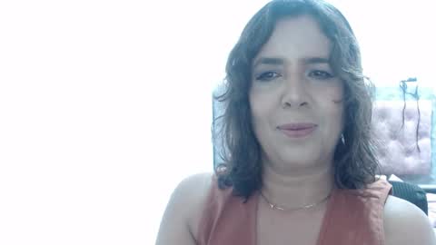 Snapshot of victoria25_meester chatting on 05-30-26, 04:48 Hi guys Im victoria Be the one who can control me in PVT online show from 05-30-26, 04:48