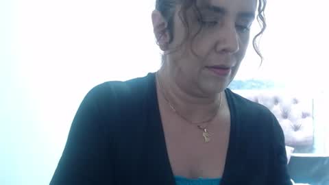 Snapshot of victoria25_meester chatting on 06-12-26, 03:44 Hi guys Im victoria Be the one who can control me in PVT online show from 06-12-26, 03:44