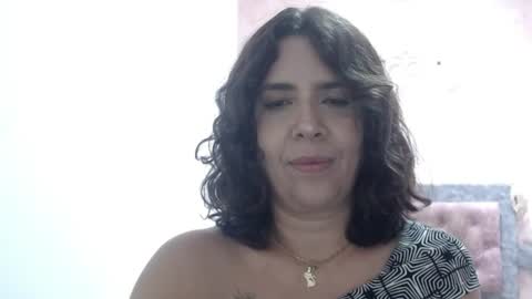 Snapshot of victoria25_meester chatting on 06-24-26, 07:02 Hi guys Im victoria Be the one who can control me in PVT online show from 06-24-26, 07:02