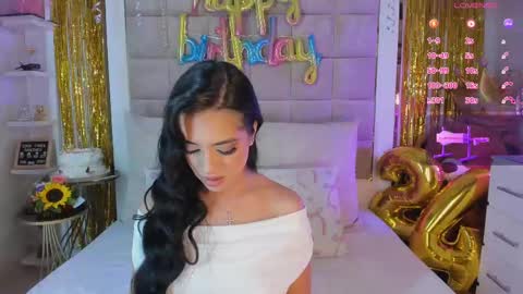 Snapshot of victoria_adaams1 chatting on 03-07-25, 06:33 Victoria valentina online show from 03-07-25, 06:33