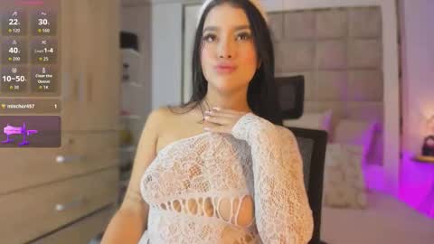 Snapshot of victoria_adaams1 chatting on 10-20-25, 02:17 Victoria valentina online show from 10-20-25, 02:17