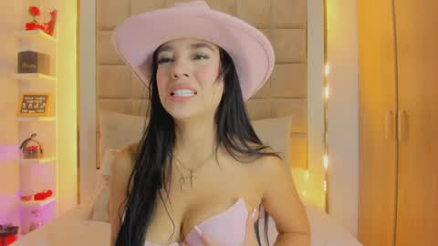 Victoria valentina  online show from 04-07-26, 01:22