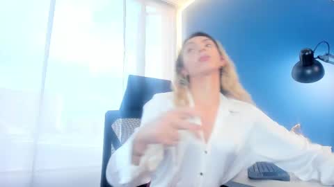 Victoria online show from 11-17-25, 08:25