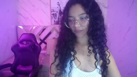 victoria_castillo_b online show from 03-12-25, 03:13