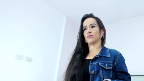 valentina online show from 10-30-25, 11:44