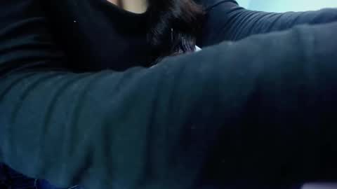 Victoria online show from 10-29-25, 01:02