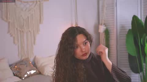 Snapshot of victoria_karma chatting on 09-23-25, 02:42       online show from 09-23-25, 02:42