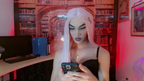 Victoria online show from 05-19-26, 04:30
