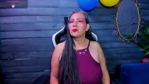 Snapshot of victoria_kyler chatting on 06-20-26, 03:59 VICK online show from 06-20-26, 03:59