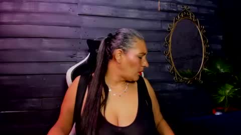 Snapshot of victoria_kyler chatting on 06-29-26, 01:12 VICK online show from 06-29-26, 01:12