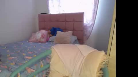 Snapshot of victoria_lehee chatting on 12-12-24, 09:48 Victoria online show from 12-12-24, 09:48