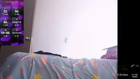 Snapshot of victoria_lehee chatting on 12-19-24, 01:51 Victoria online show from 12-19-24, 01:51