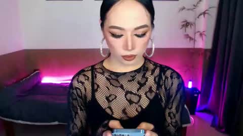 Snapshot of victoria_madness_dominatrix chatting on 05-12-26, 05:59 Victoria online show from 05-12-26, 05:59
