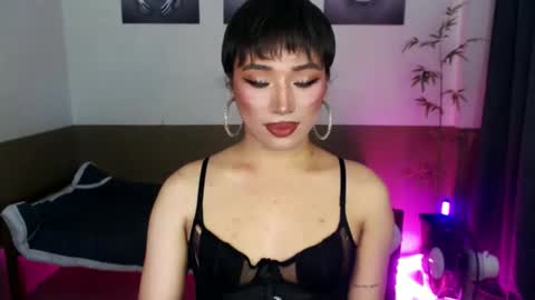 Snapshot of victoria_madness_dominatrix chatting on 05-23-26, 10:36 Victoria online show from 05-23-26, 10:36