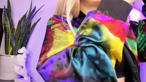 D A N I online show from 11-03-25, 05:36