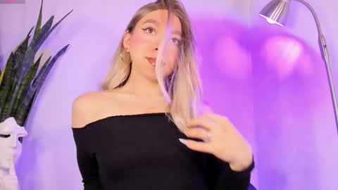 D A N I online show from 11-04-25, 05:56