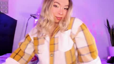 D A N I online show from 11-28-25, 04:37