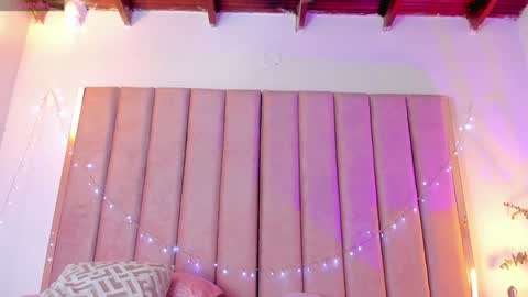 VICTORIA online show from 01-22-25, 10:05