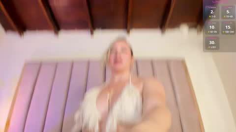 Snapshot of victoria_rash chatting on 12-22-25, 09:23 VICTORIA online show from 12-22-25, 09:23