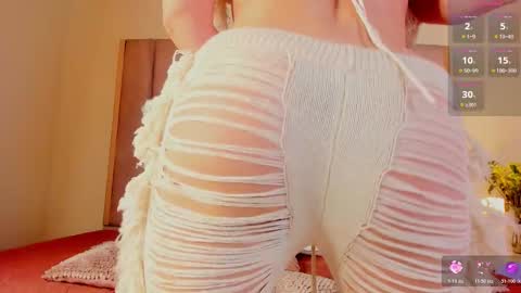 Snapshot of victoria_rash chatting on 02-10-26, 07:51 VICTORIA online show from 02-10-26, 07:51