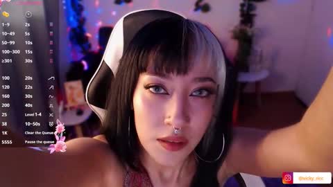 Victoria  online show from 03-05-26, 07:32