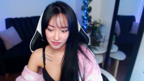 Victoria  online show from 07-03-26, 12:17