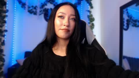 Victoria  online show from 07-16-26, 07:42