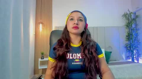 Snapshot of victoria_rossee chatting on 07-03-26, 01:17 VICTORIA online show from 07-03-26, 01:17