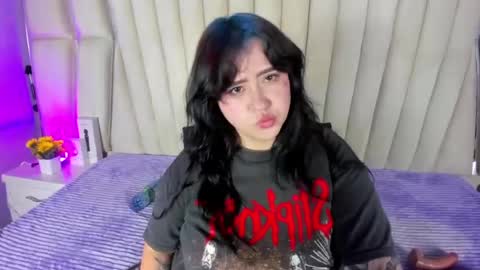 Snapshot of victoria_rossy_ chatting on 06-14-26, 10:56 Victoria online show from 06-14-26, 10:56