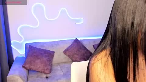 Victoria online show from 12-31-24, 04:49