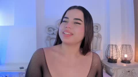 Snapshot of victoria_vallejo chatting on 12-10-24, 02:39 victoria online show from 12-10-24, 02:39