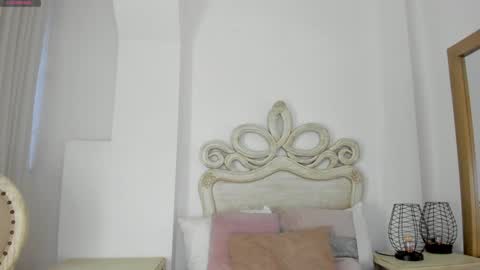 Snapshot of victoria_vallejo chatting on 01-14-25, 11:31 victoria online show from 01-14-25, 11:31