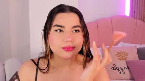 Snapshot of victoria_vallejo chatting on 12-03-25, 11:30 victoria online show from 12-03-25, 11:30