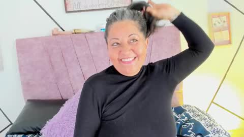 Snapshot of victoriaa_anderson_ chatting on 12-15-25, 04:33 victoriaa_anderson_ online show from 12-15-25, 04:33